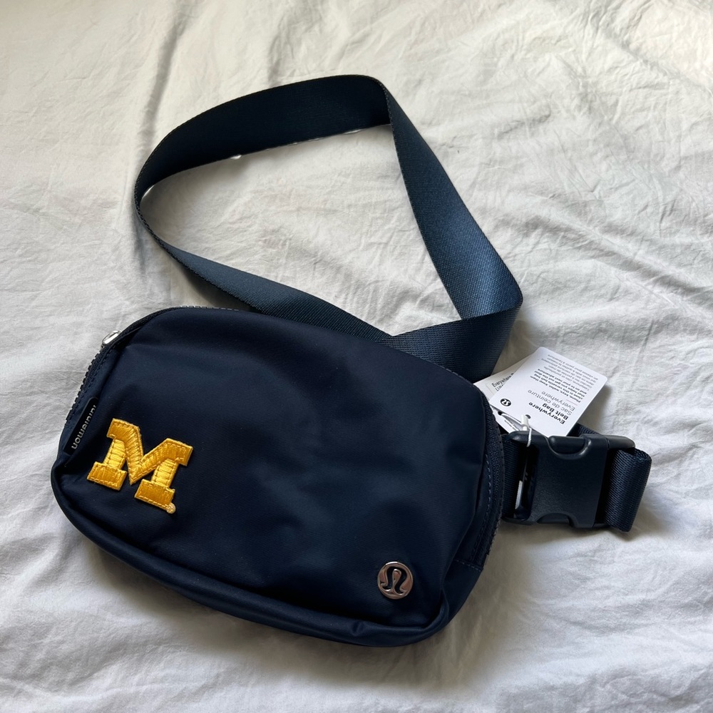Umich lululemon crossbody bag
